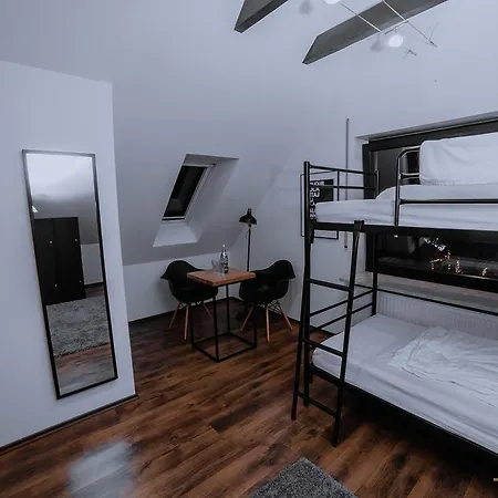 Hostel Loft Airport *