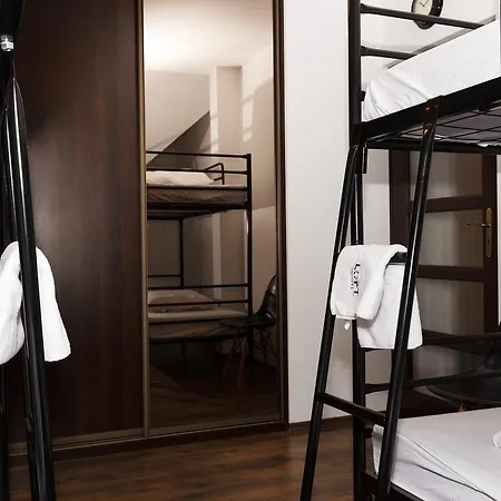 Hostel Loft Airport *