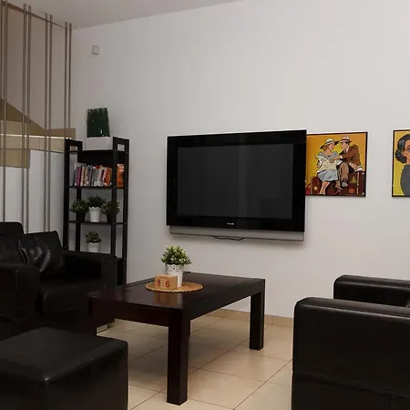 Hostel Loft Airport *